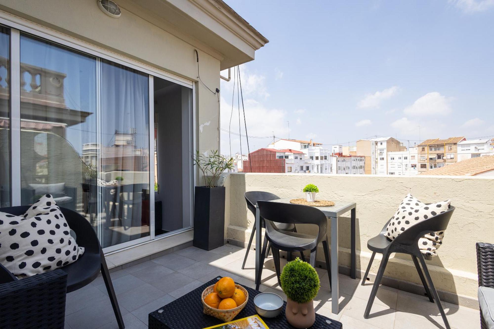 Florit Flats - Stylish 2 Bedroom Ac Wifi Terrace Attic In Valencia Center Экстерьер фото
